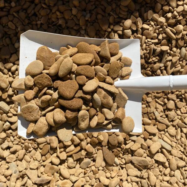 20-40mm River Bed Pebbles 1